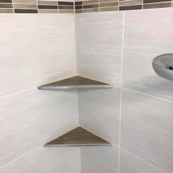 Lagefläche in der Dusche